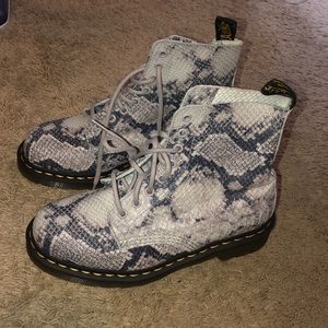 BRAND NEW Dr Martens